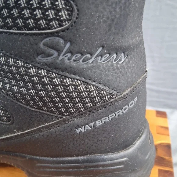 Skechers D'Lites Waterproof Winter Snow Boots Black Womens Size 9 - Picture 7 of 9